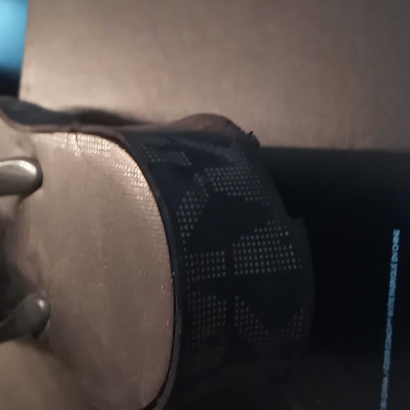 Michael Kors Sandals! - Picture 3 of 3